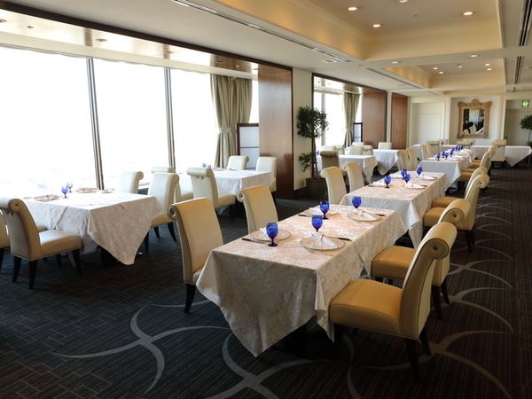 TOP RESTAURANT FOUR SEASON