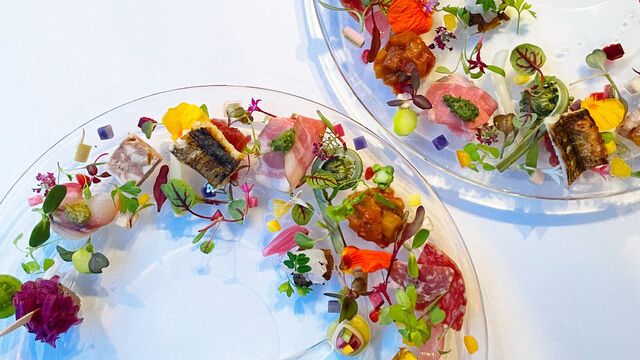 RESTAURANT LEAI
