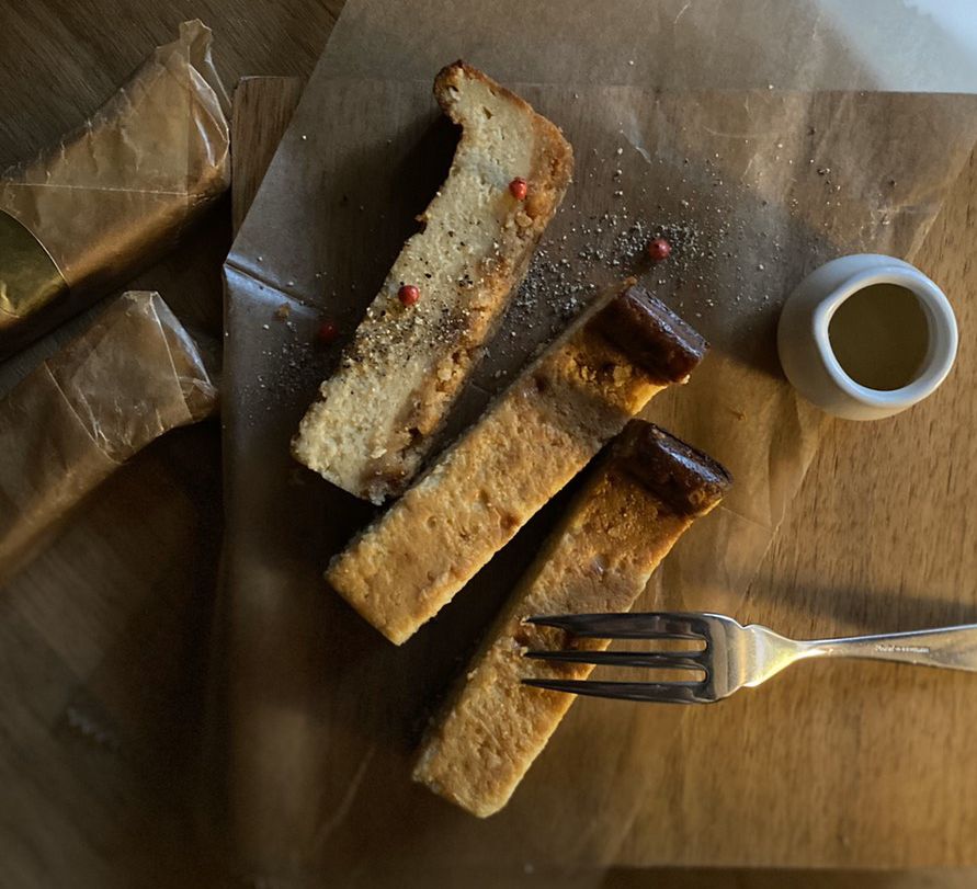 【テイクアウト】ゴルゴンゾーラのチーズケーキ