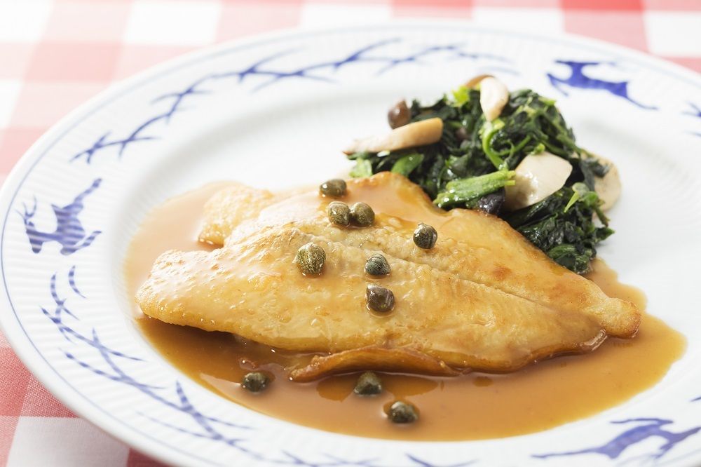 乾杯ドリンク付き！2種類のメイン料理から選べるコース〈白身魚のムニエル、又は厚切りやまと豚のソテー〉