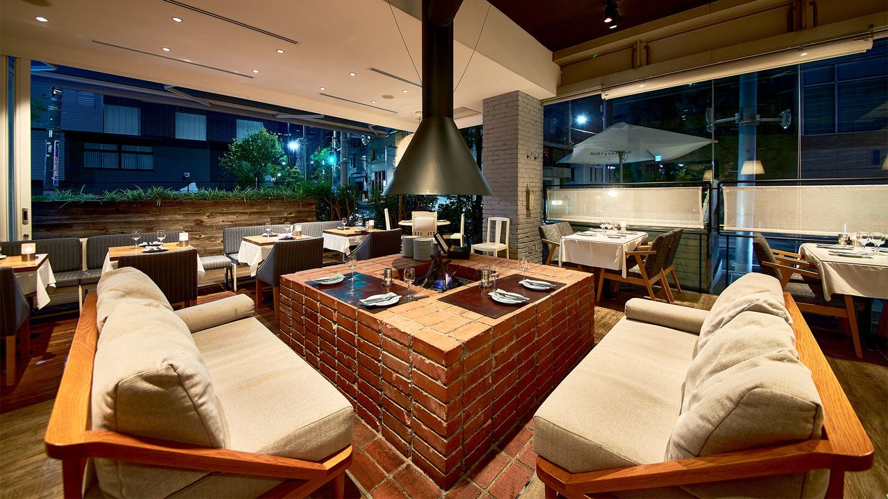 【DinnerTime】“Pair sofa plan” カップルシート×Shareplan