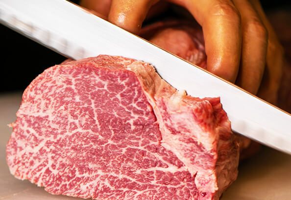 ②Award winning beef course fillet 120g