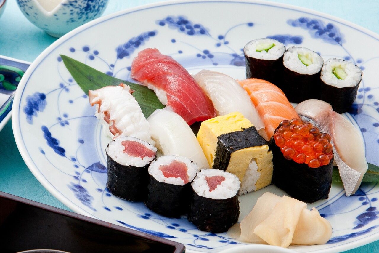 Sushi lunch “Sazanami”