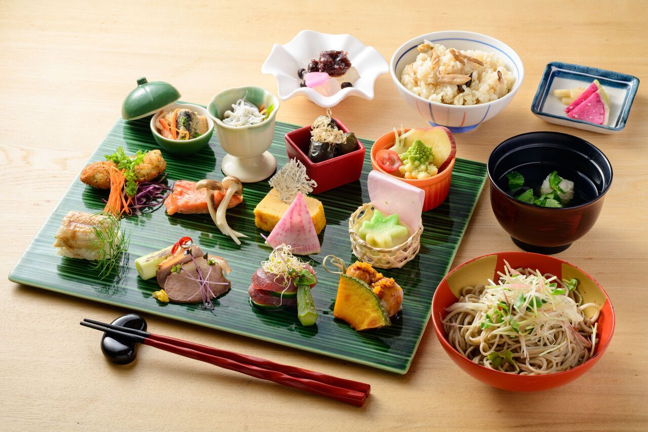 鎌倉　季節の味覚  ～彩（いろどり）～おばんざい12種　 御膳