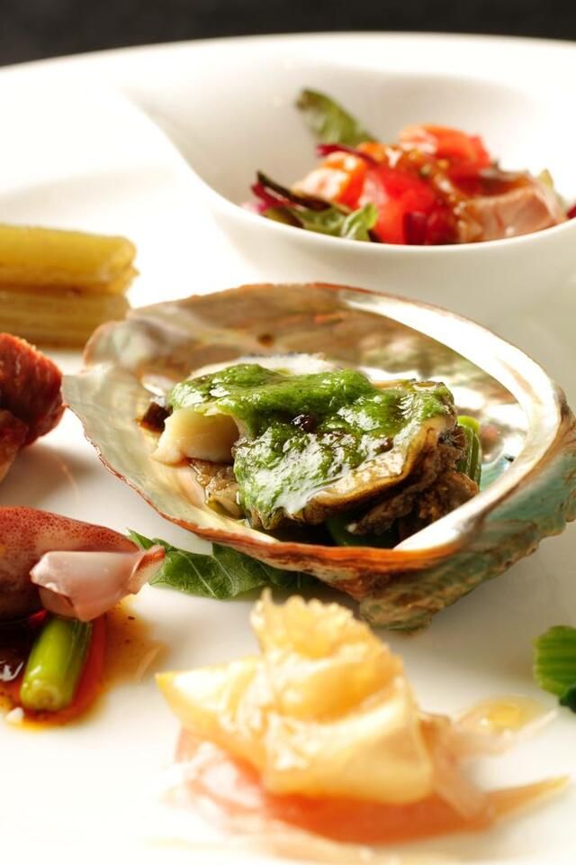  フカヒレと厳選食材を使用【雲林コース】