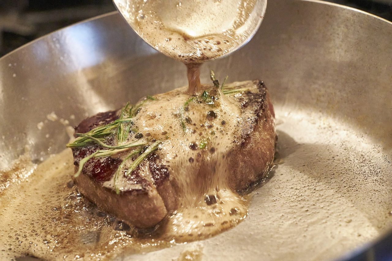 【Weekday Limited-time offer Dinner (Until 5/31)】Special Wagyu Beef Tenderloin Steak Dinner + 1 drink (Weekdays from 5:30 p.m. to 6:30 p.m. only)