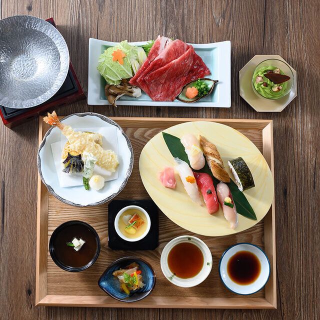 [Minato Sai Gozen] 6 dishes in total including domestic beef sukiyaki or shabu-shabu, 6 pieces of sushi, and assorted tempura