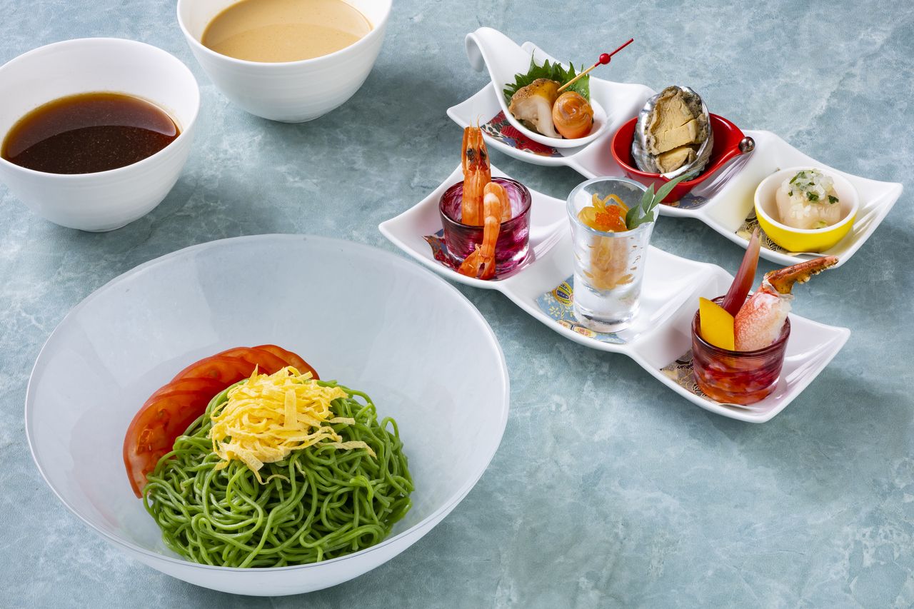 海鮮入り冷やし翡翠麺