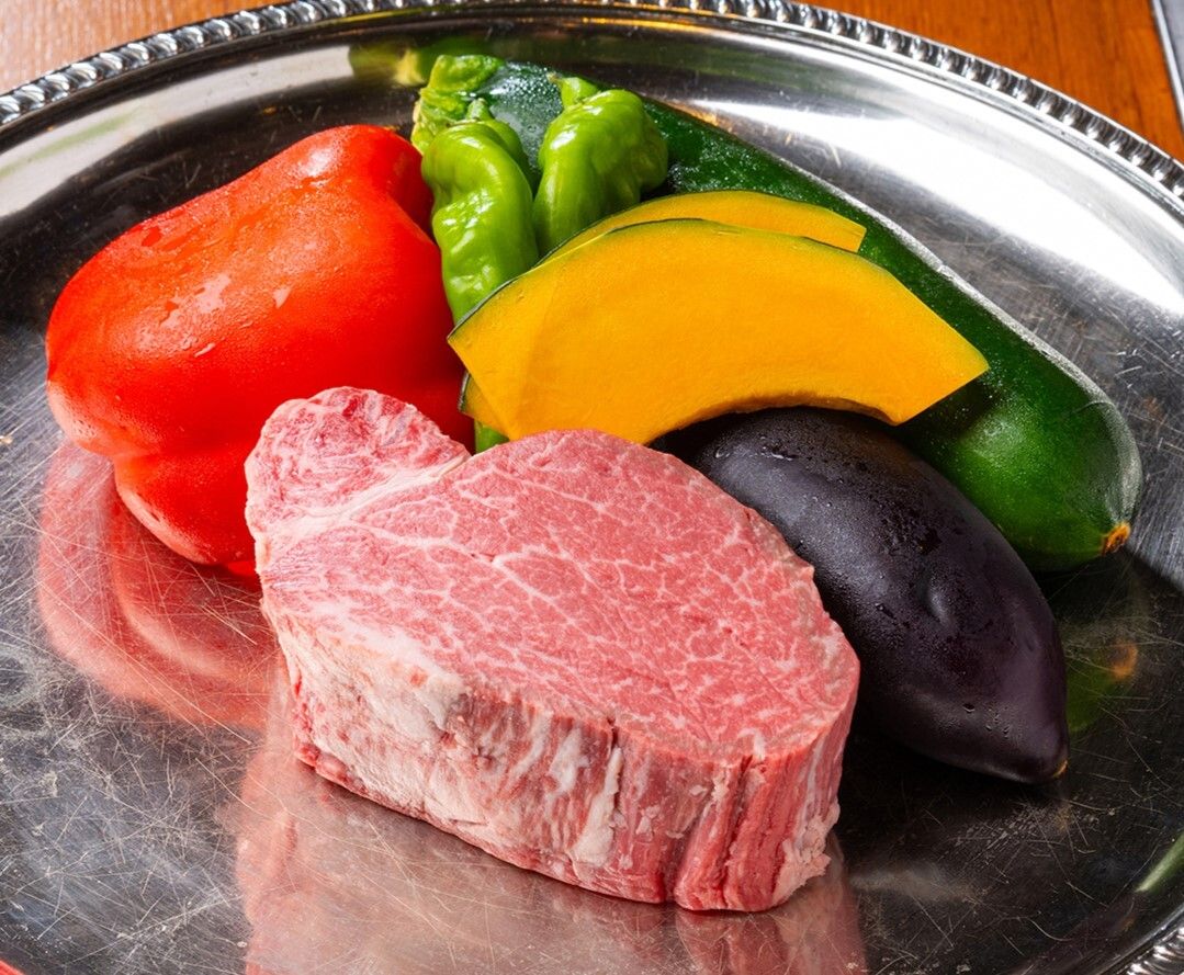 【すみれB】 魚介と松永牛ロース肉の鉄板焼きコース