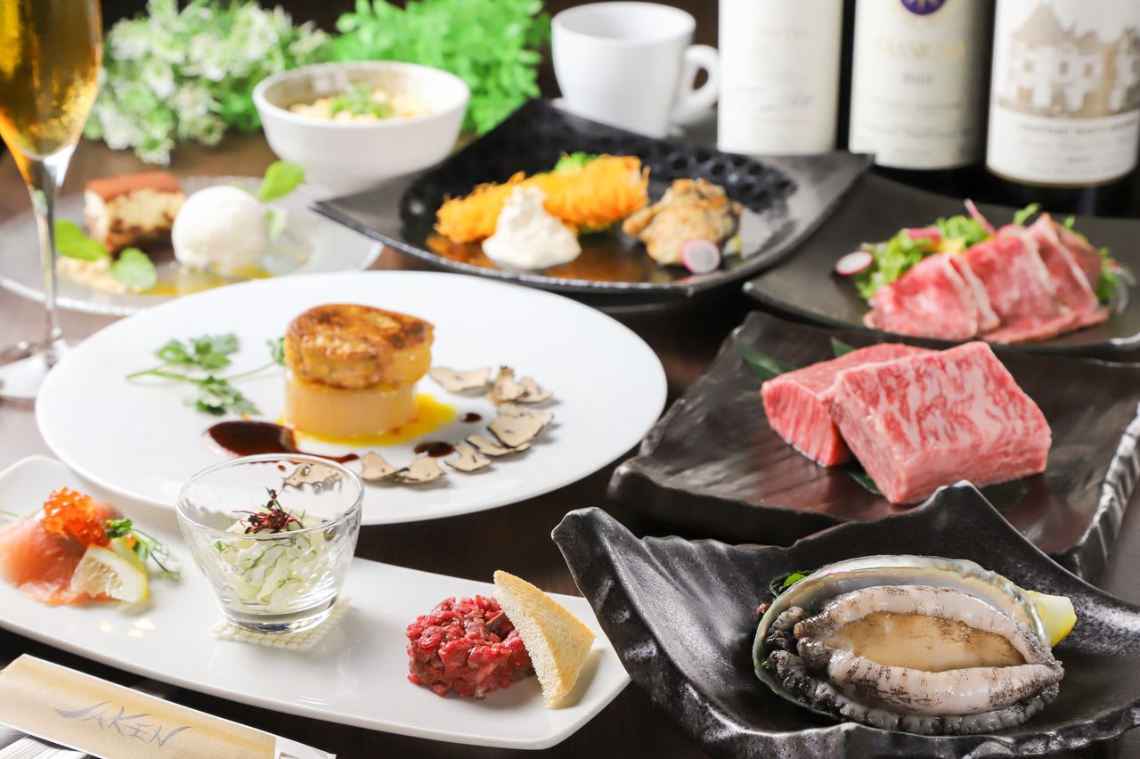 【冬限定B】特撰黒毛和牛＆鮑・フォアグラ贅沢鉄板焼きコース【2月28日まで】