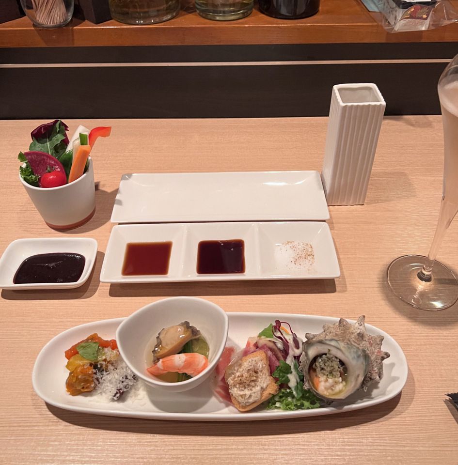 Upgraded course of skewered fried food to go with wine