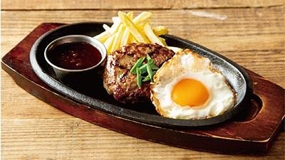 アンガス牛の目玉焼きハンバーグ（ライス・サラダバー付き）