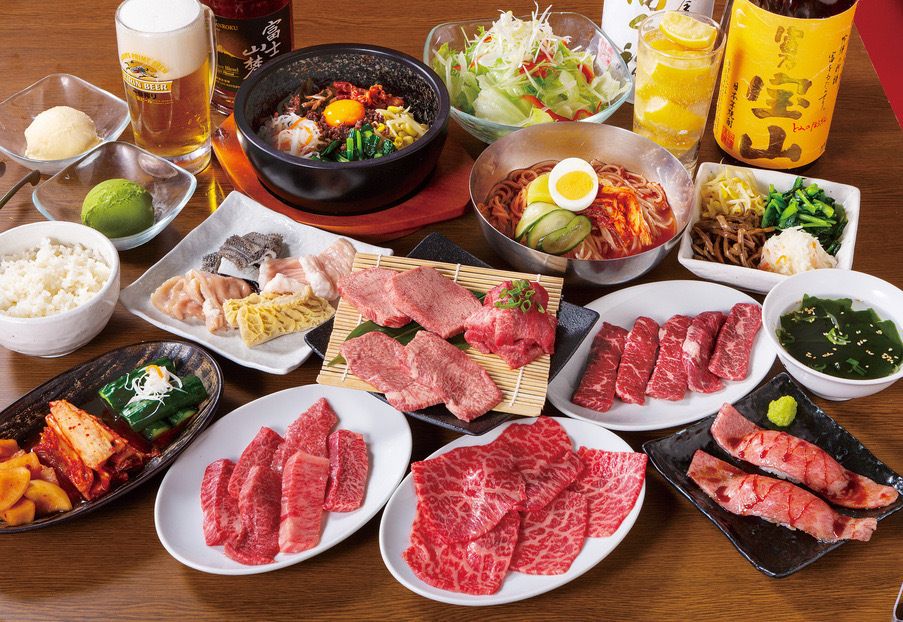 おすすめ【成　“特選”7,500円コース】お肉＋１品料理・握り・冷麺付き（全11品）