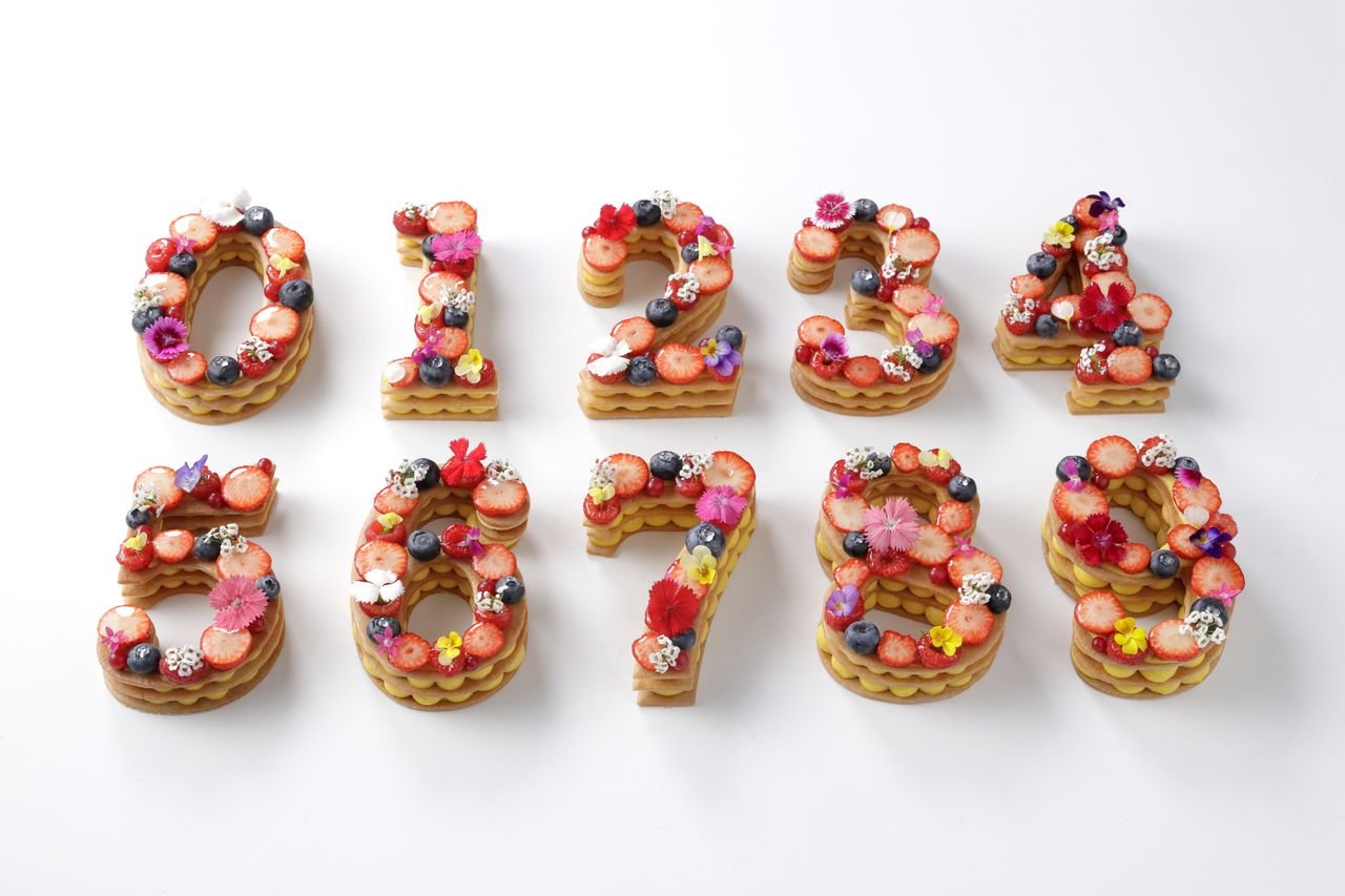 [Limited time reservation] 2 number cakes + drink included ~Pair~