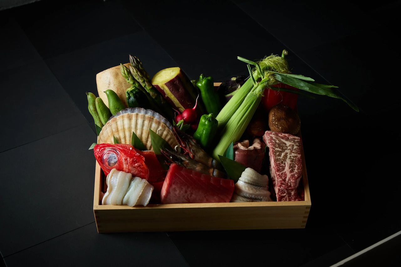 シェフ厳選食材で彩る世界初水素調理コース