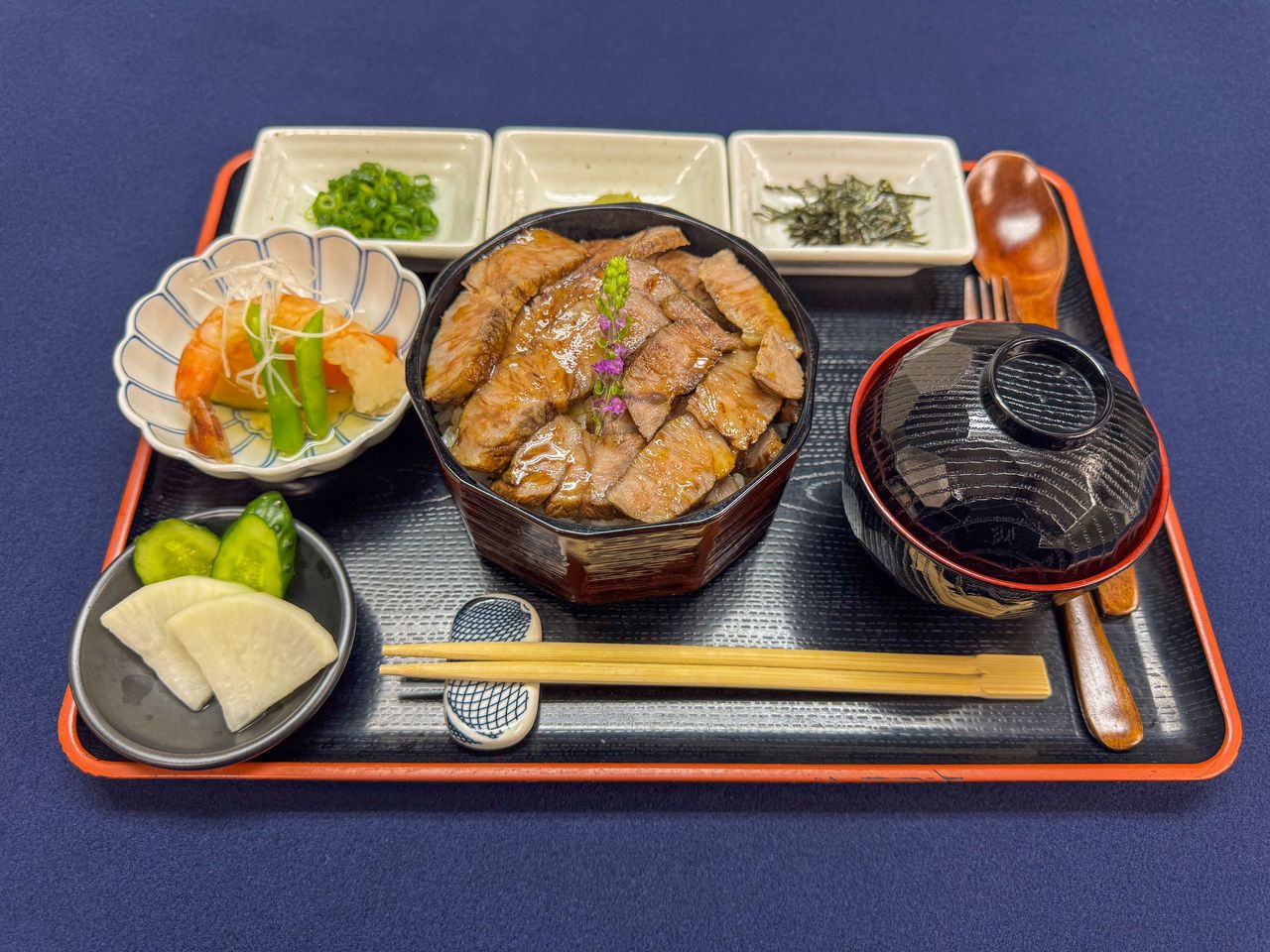 ハラル和牛ひつまぶし