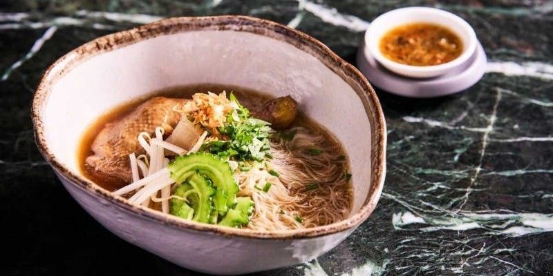 [Weekdays only] Choose your main dish! Popular lunch set + one drink included (limited quantity)