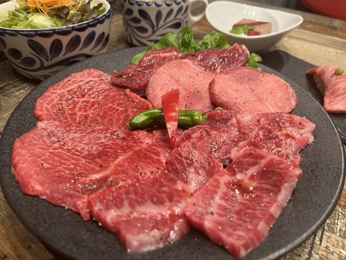 豪華烤肉午餐套餐（含和牛握壽司）