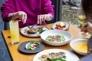 คอร์สอาหารกลางวัน + เครื่องดื่ม 1 แก้ว