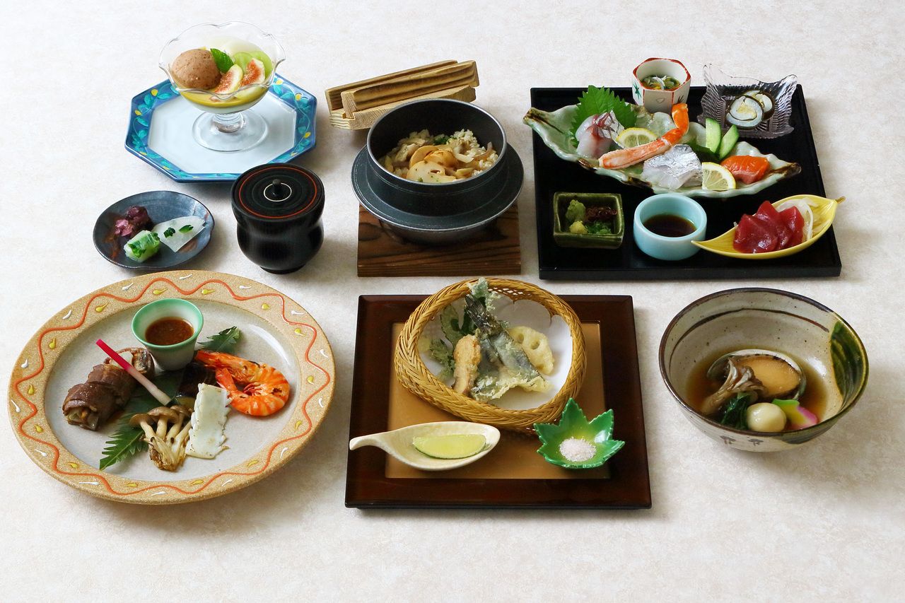 会席料理　花(月替り)【個室】ランチ