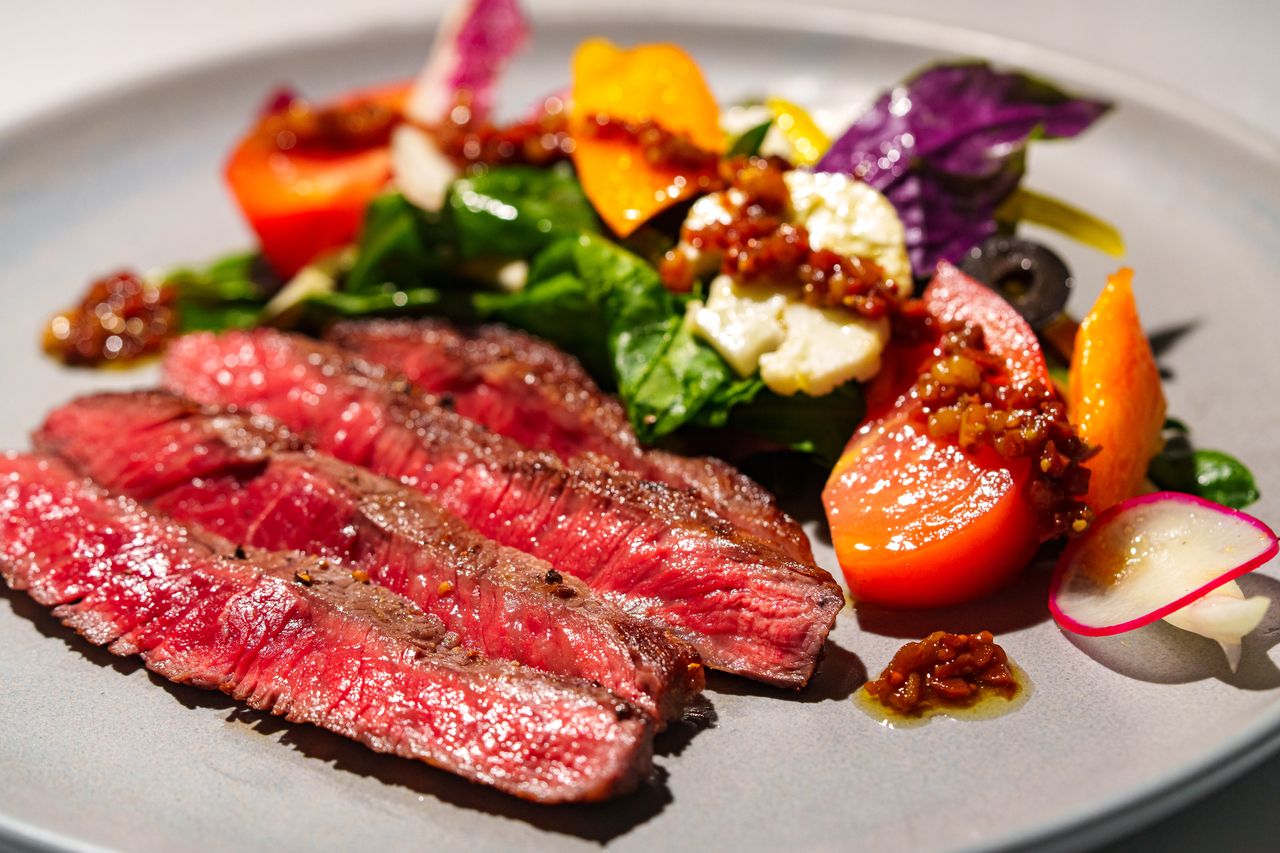 インスピレーション コース【スペシャル・アップグレード】厳選 沖縄県産 黒毛和牛フィレ肉に変更（＋￥3,000）　※事前のご予約がおすすめです。