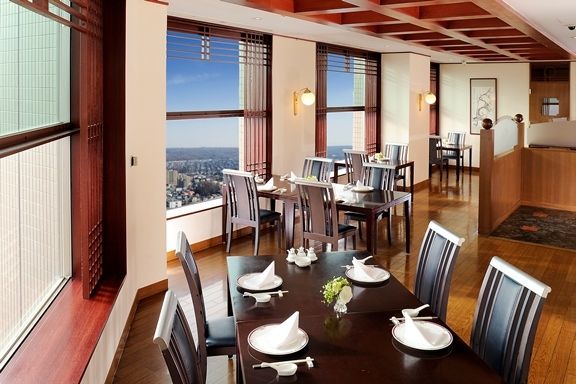 【10/1～】フカヒレ・滝川産ダックロール・十勝彩美牛サーロインの豪華ディナー 「金木犀～きんもくせい～」／3日前迄の予約制