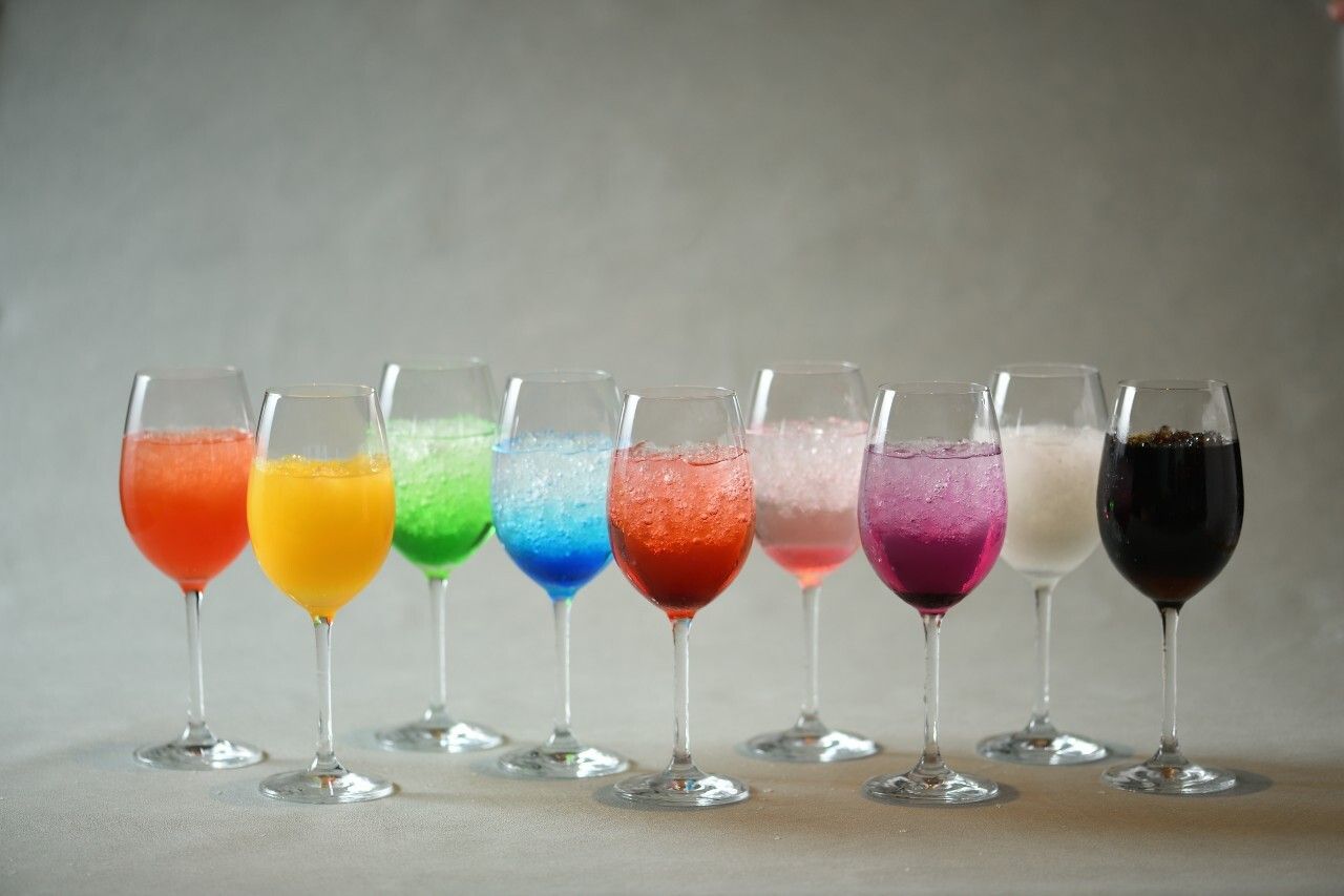 在武道馆附近享受应援活动！从9种颜色中选择彩色饮品 + Christmas Afternoon Tea 2025 — 2025年11月1日—12月31日