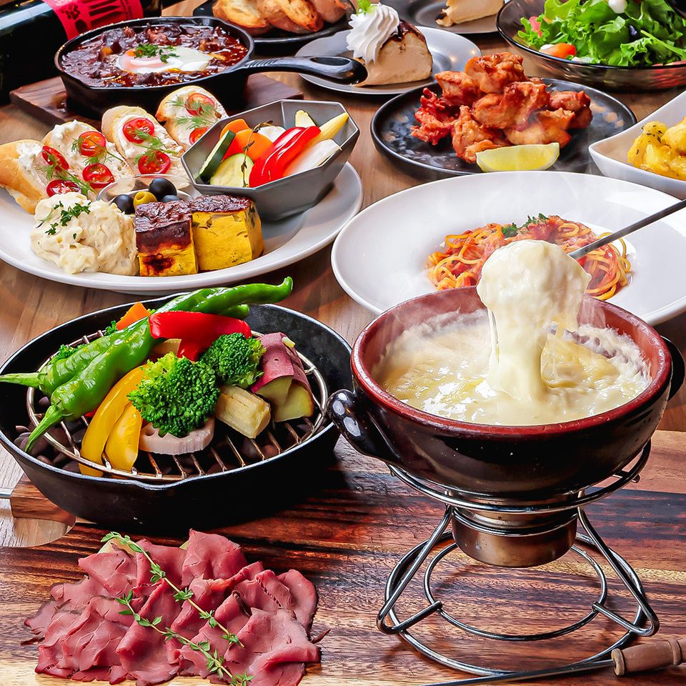 Casual Value: 11 hearty dishes including cheese risotto, pasta, and grilled young chicken — ¥4,200 (includes all-you-can-drink)