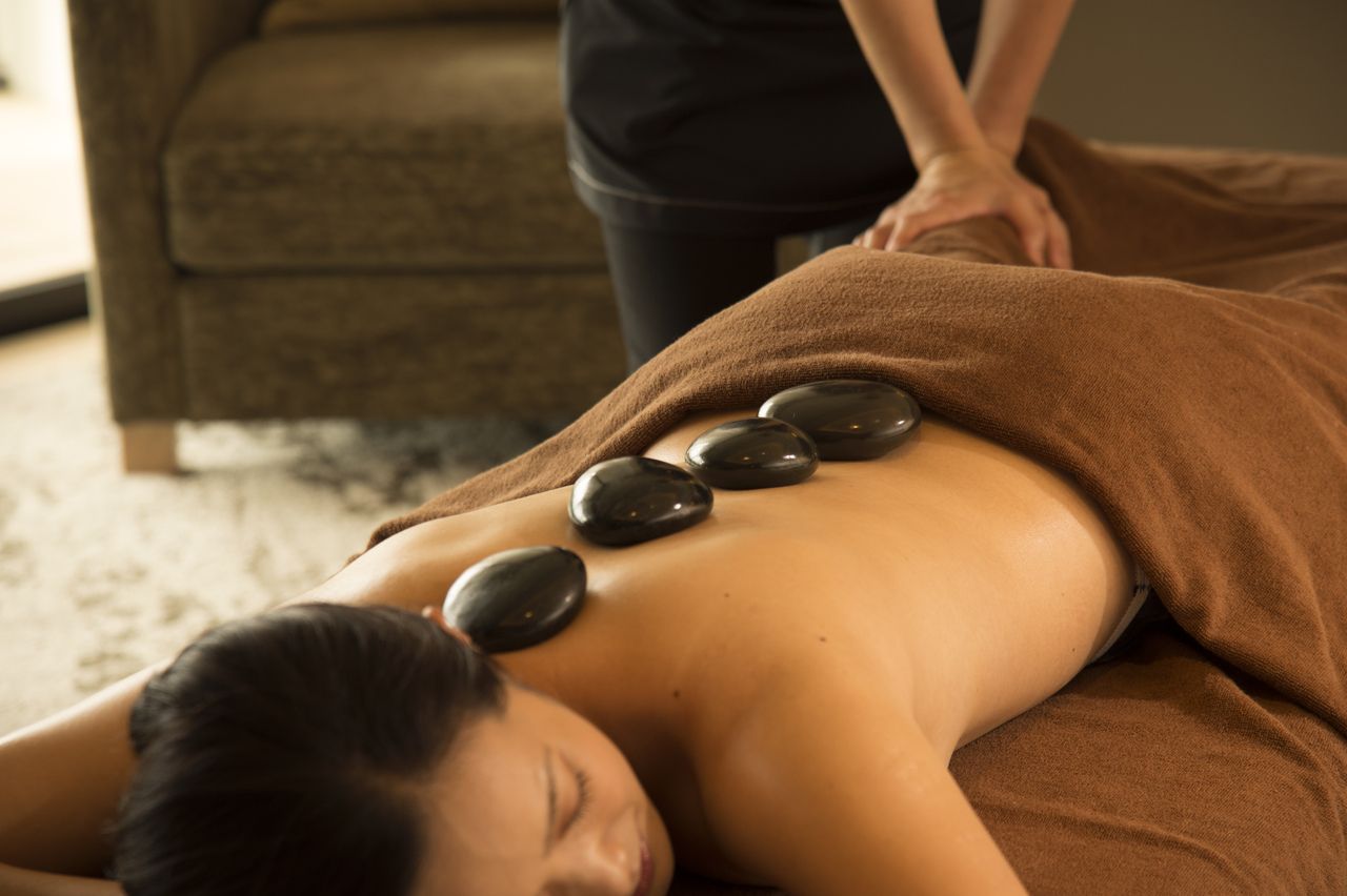 Warm Stone Lymphatic Massage 60 minutes - Warm-up spa treatment with hot stones -