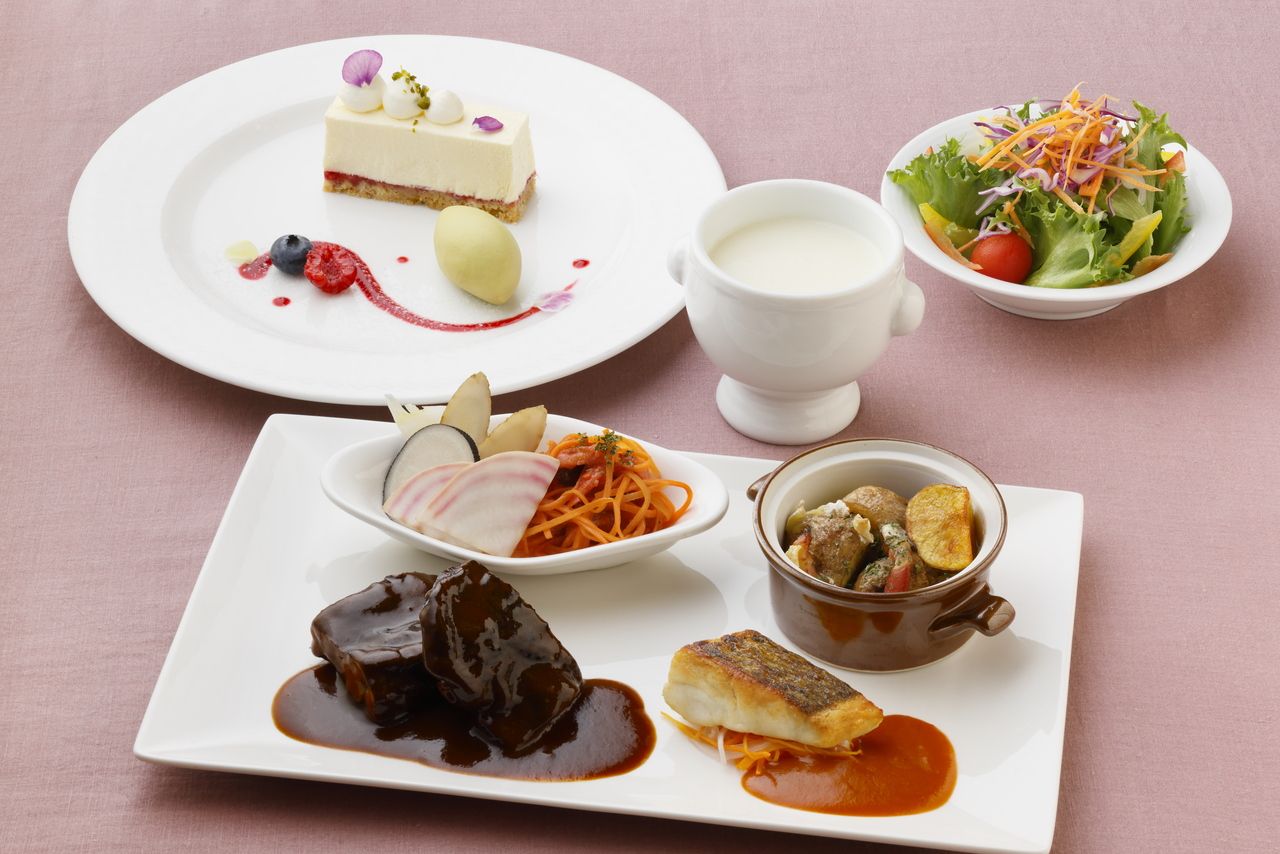 【12月20～25日】煮込みハーモニーランチ　90分制