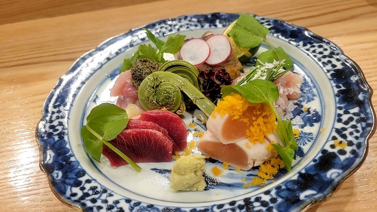 4名限定鶏のお刺身