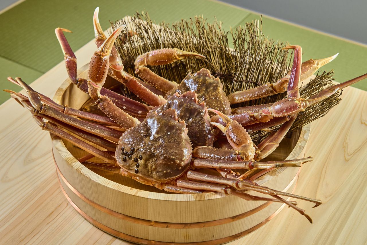 《Crab Kaiseki Plum》