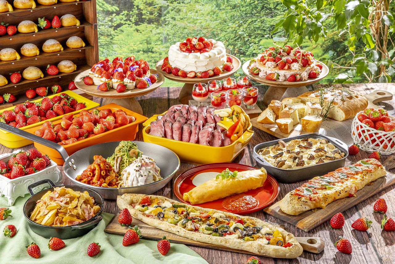 【1～3月】　「旬の苺と生パスタを楽しむイタリアンビュッフェ」 平日ランチビュッフェ 大人通常料金より10％ OFF ⇒3,780円