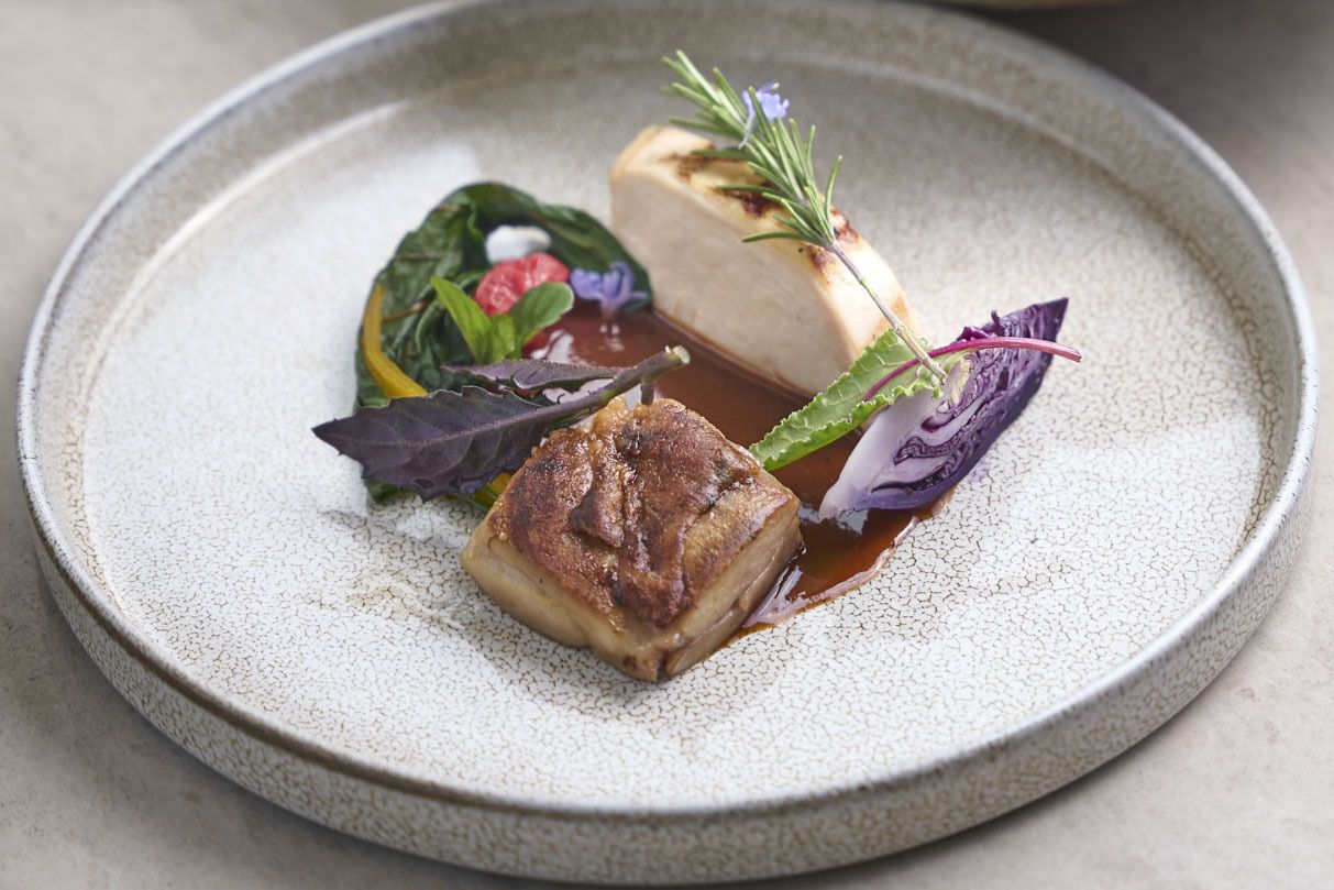 [Lunch Course] A 5-course meal including domestic green asparagus and roasted Tamba Kurodori chicken. P72