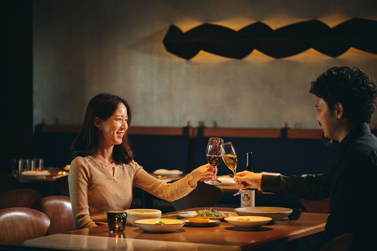 【★直前割20%OFF★Xmas2025】窓側2列目席確約！グラスシャンパン付クリスマスディナー