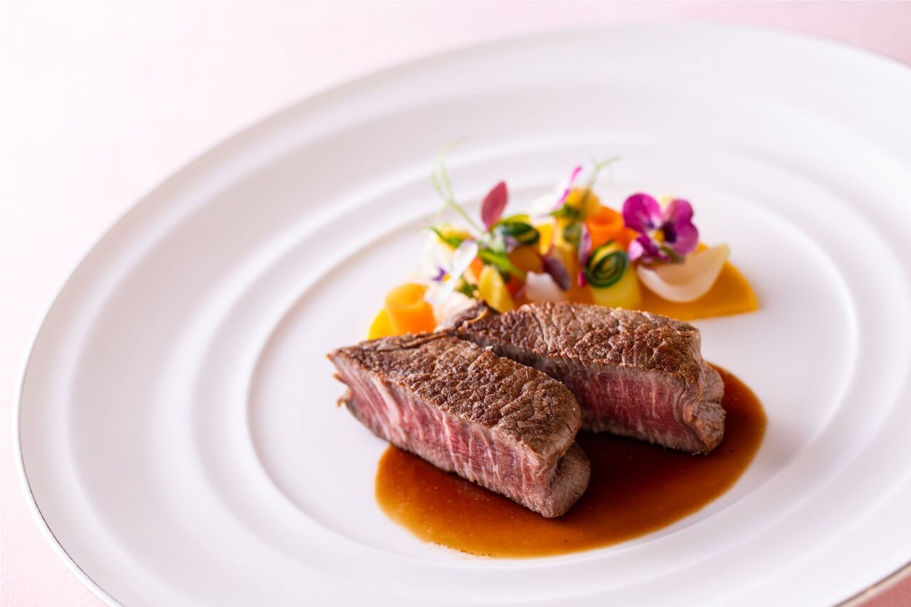 2/1～　ランチ　牛フィレコース　「Le B（ル・ベー）」￥5500