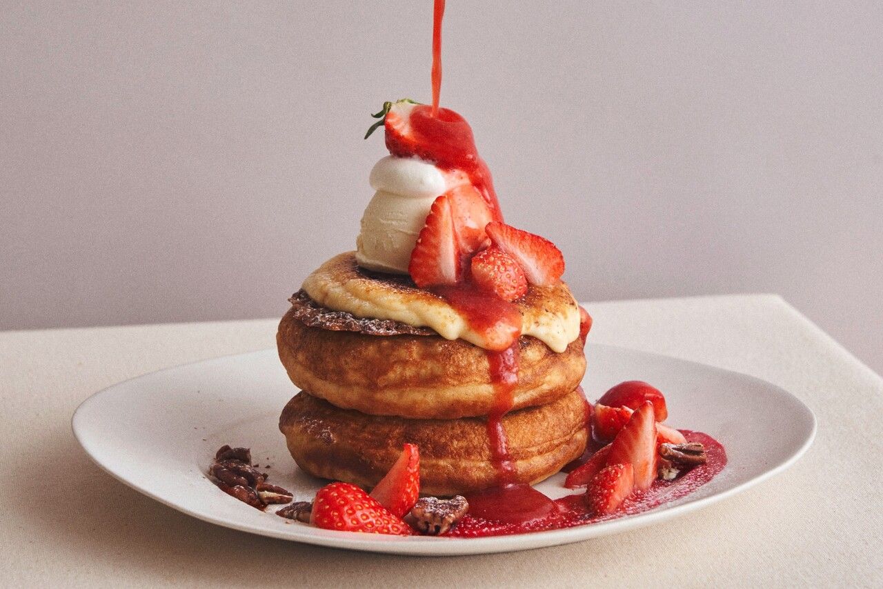 [Most Popular! Farm-Direct Strawberry Fair] Drink Set / "Asuka Ruby" Strawberry and Scorched Brulee Pancakes with Strawberry Sauce