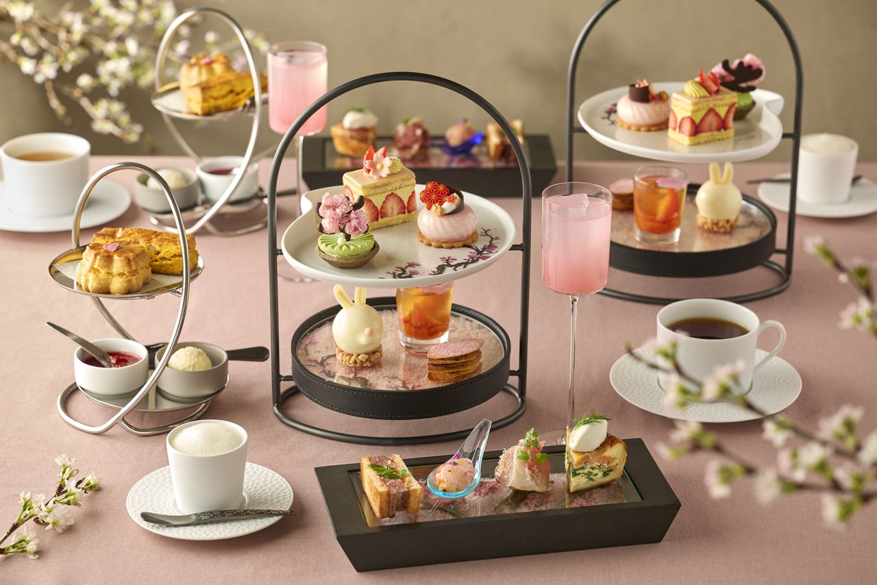 [Weekends and Holidays Only] Spring Afternoon Tea ~SAKURA~ with Free-Flowing Champagne