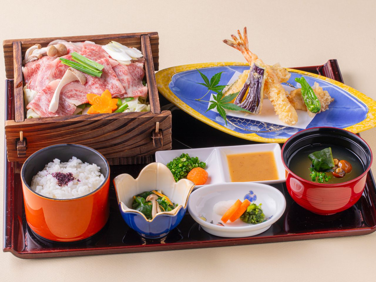 せいろ蒸しと天麩羅御膳＜肥前桜ポーク＞