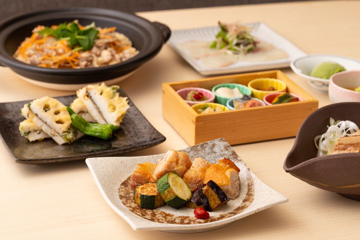 茶茶　季節のコース【彩】お食事のみ　8品　4700円
