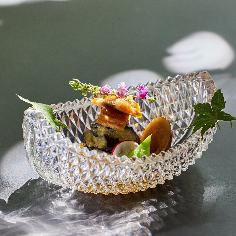 献招点心　新緑月