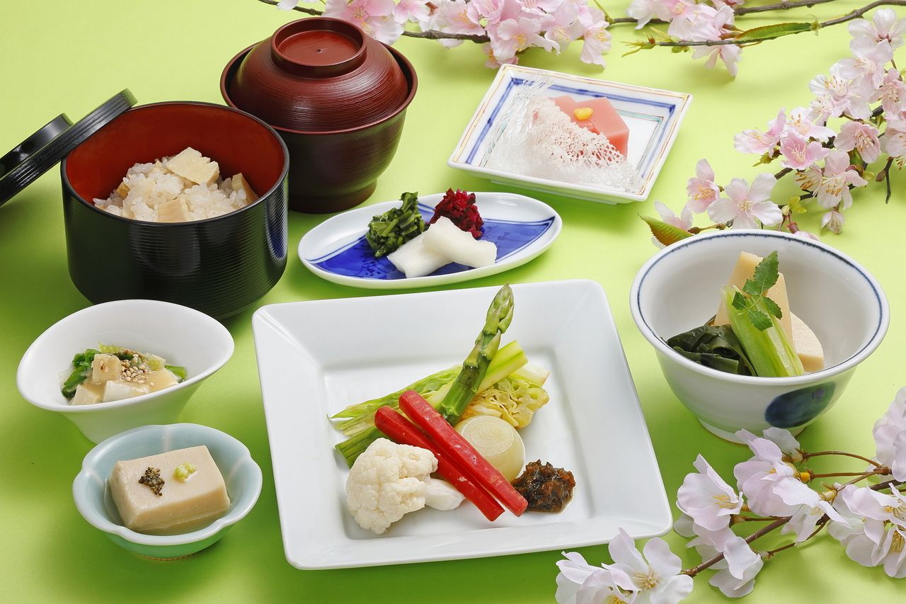 "One soup and three side dishes"