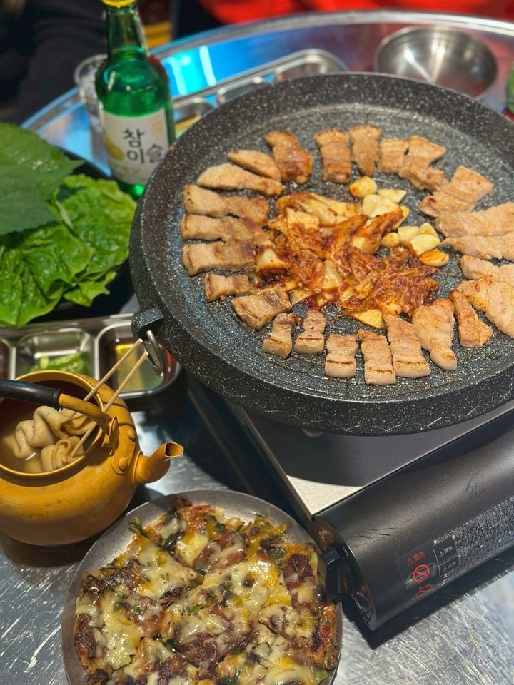 1ドリンク付き【マッコリとテンジャンに漬け込んだ・サムギョプサル】国産熟成豚使用