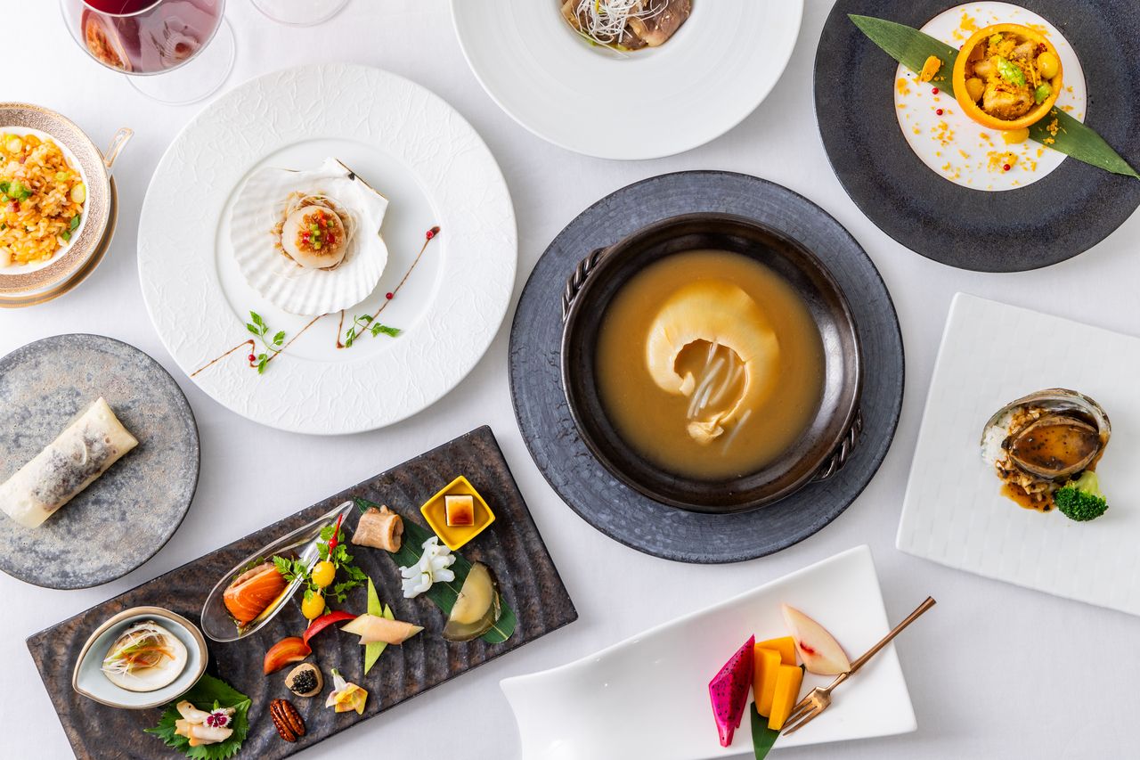  - A celebration of the delicious flavors of the seven fragrances of spring - A luxurious nine-course meal including braised Kesennuma shark fin, softly braised domestic abalone, and beef spare ribs on the bone