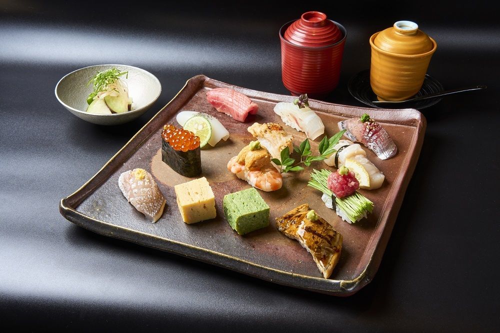 [Lunch] Chef's Choice Nigiri (12 varieties)