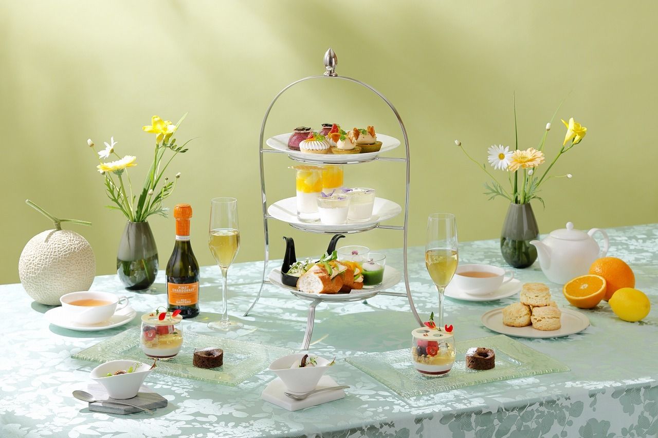 [Limited to 10 people per day] Early Summer Afternoon Tea with a small gift