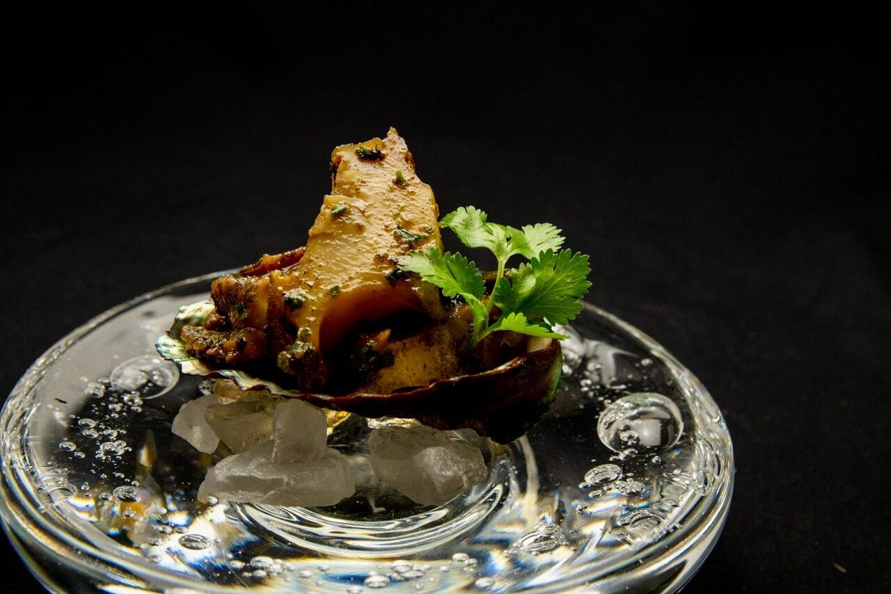 Matsutake mushroom and Japanese Black beef course (August-September)