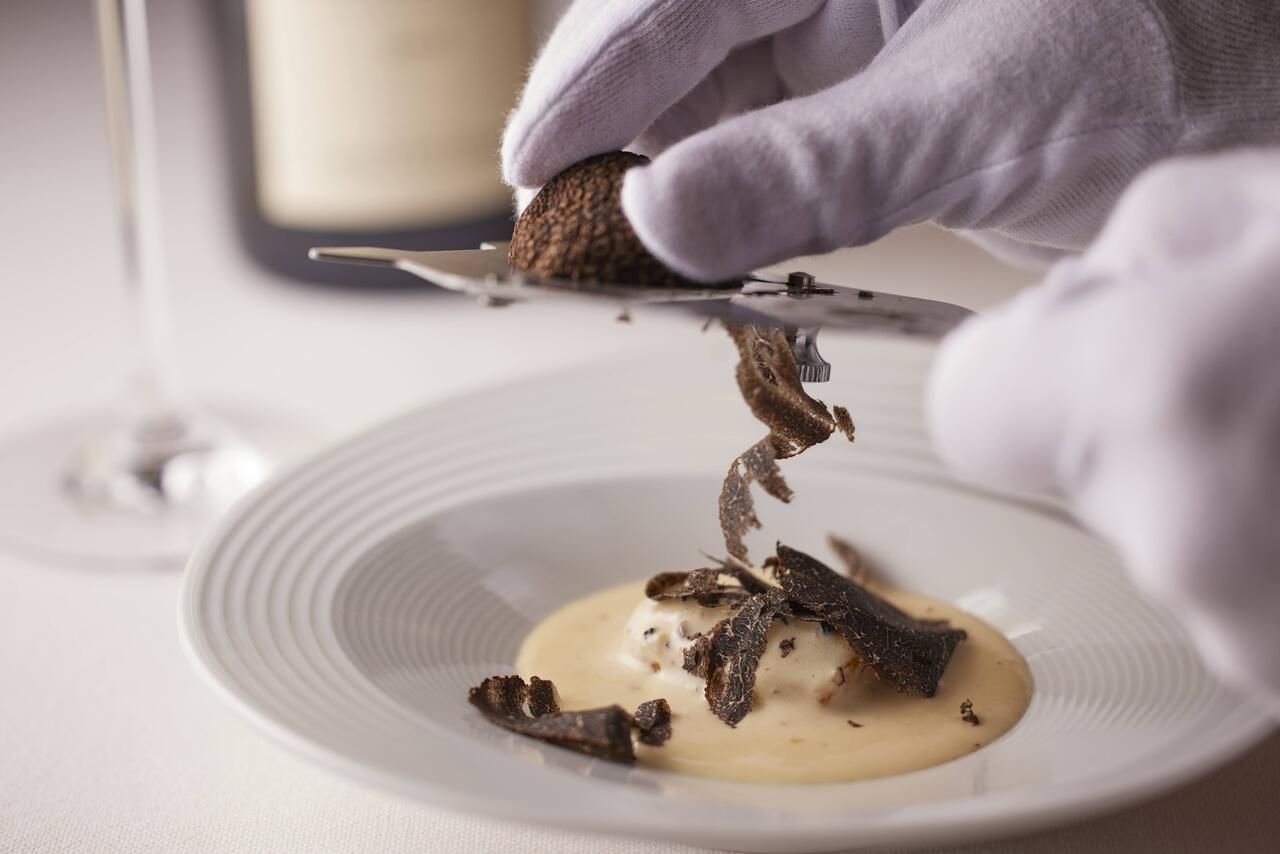 SELECTED SEASONAL MENU