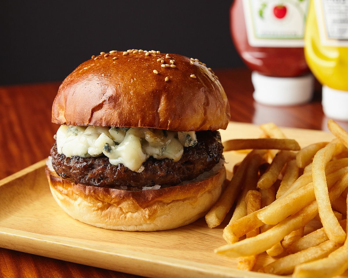 【BLACK Wagyu】Gorgonzola cheese burger