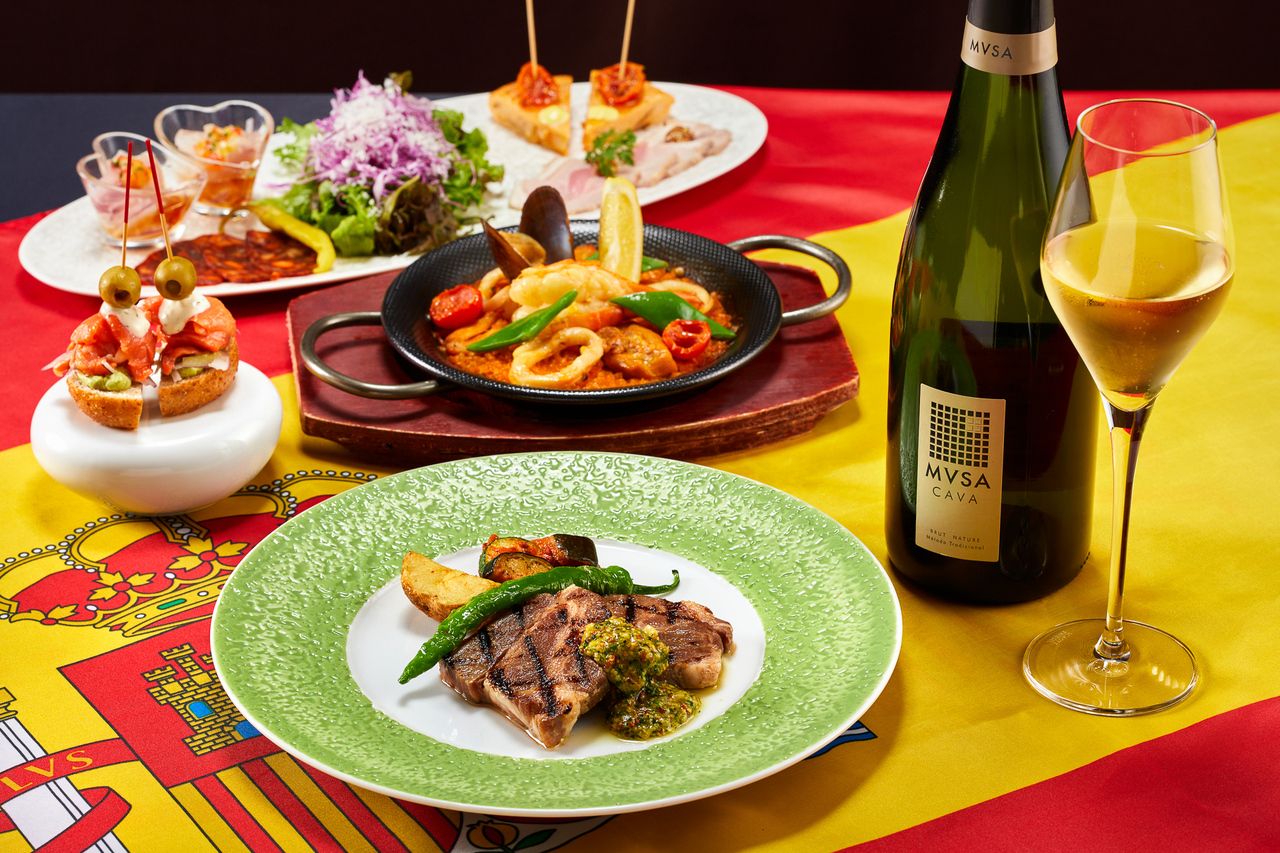 【Spanish Dinner Course】 選べるメインのショートコース+乾杯スパークリング付き+選べるメイン2品(7/1～)